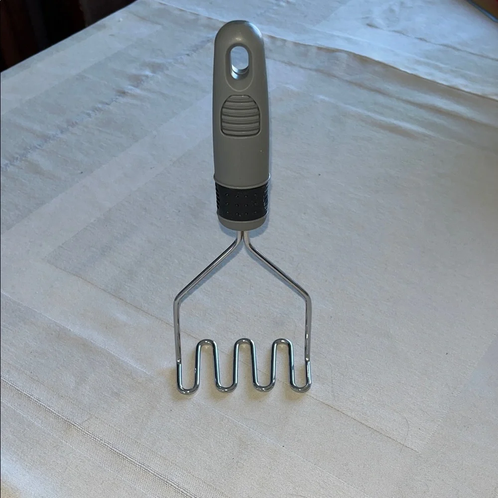 Kitchen Essentials Bundle Of 6 Items